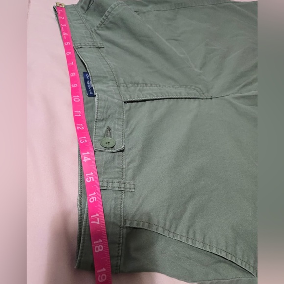 Bandolino Men's Olive Shorts - Picture 5 of 13